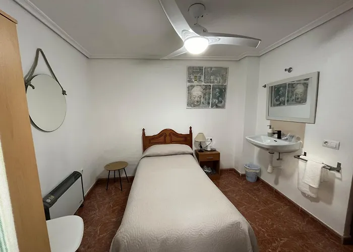 罗斯阿克斯酒店 *