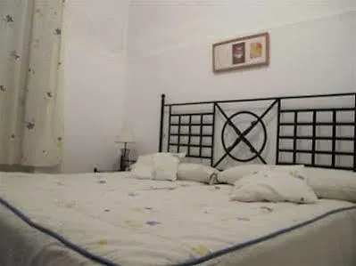 罗斯阿克斯酒店 *